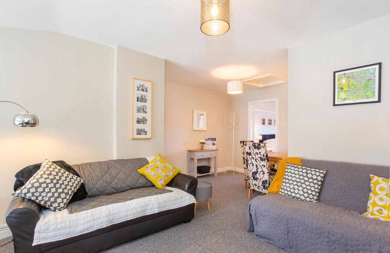 Courtyard Apartment 요크 외부 사진